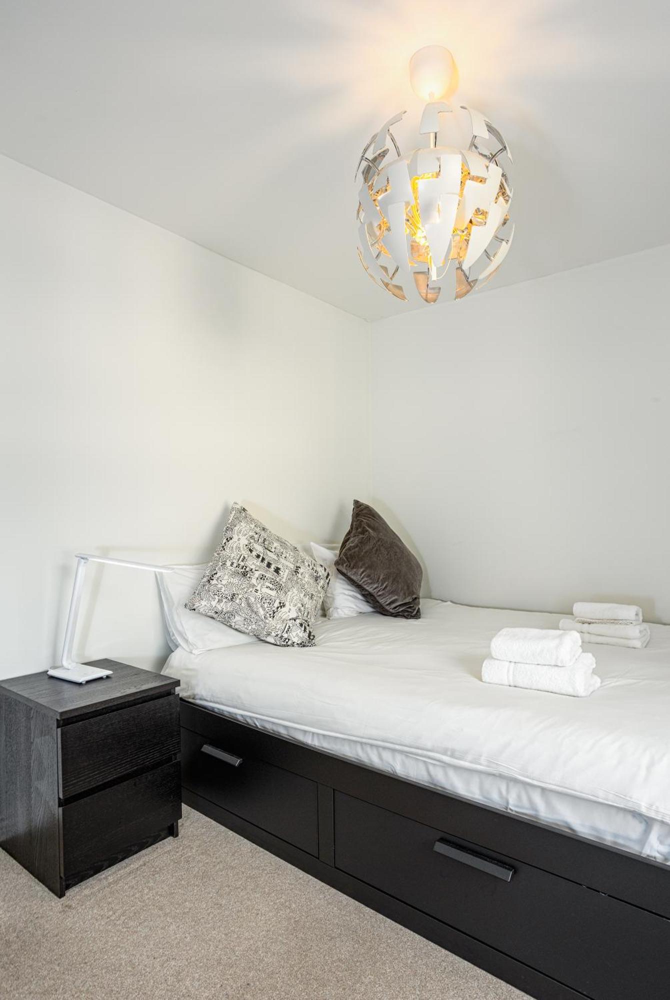 Comfy 2 Bedroom Apartment Near Edinburgh City Centre Buitenkant foto
